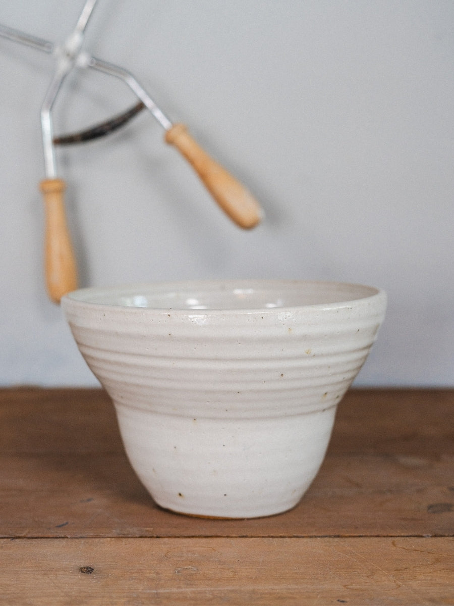 Gilbjergstien Skål - Stor - Pearl White